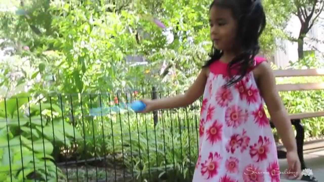Blowing Bubbles ❤️ STREET LOVINGKINDNESS with Sharon Salzberg