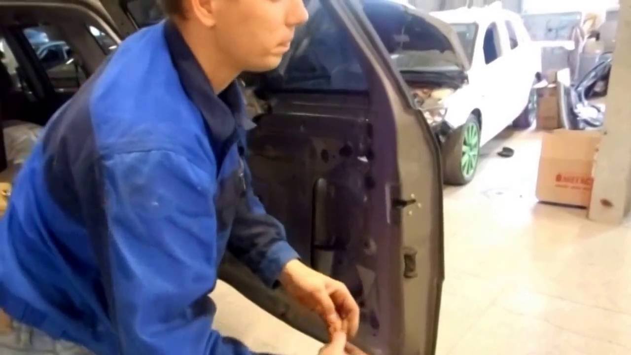 Как снять ручку багажной двери на CHERY TIGGO FL