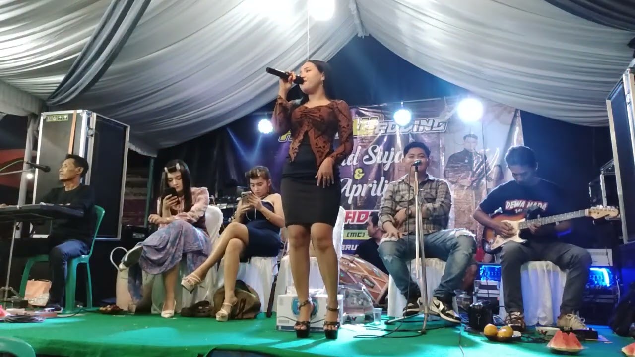 DEWA NADA - 1001 MACAM - PUTRI AMALIA 