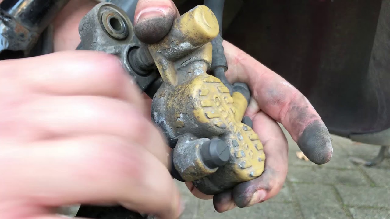 Honda Bali Klappern am Vorderrad beheben
