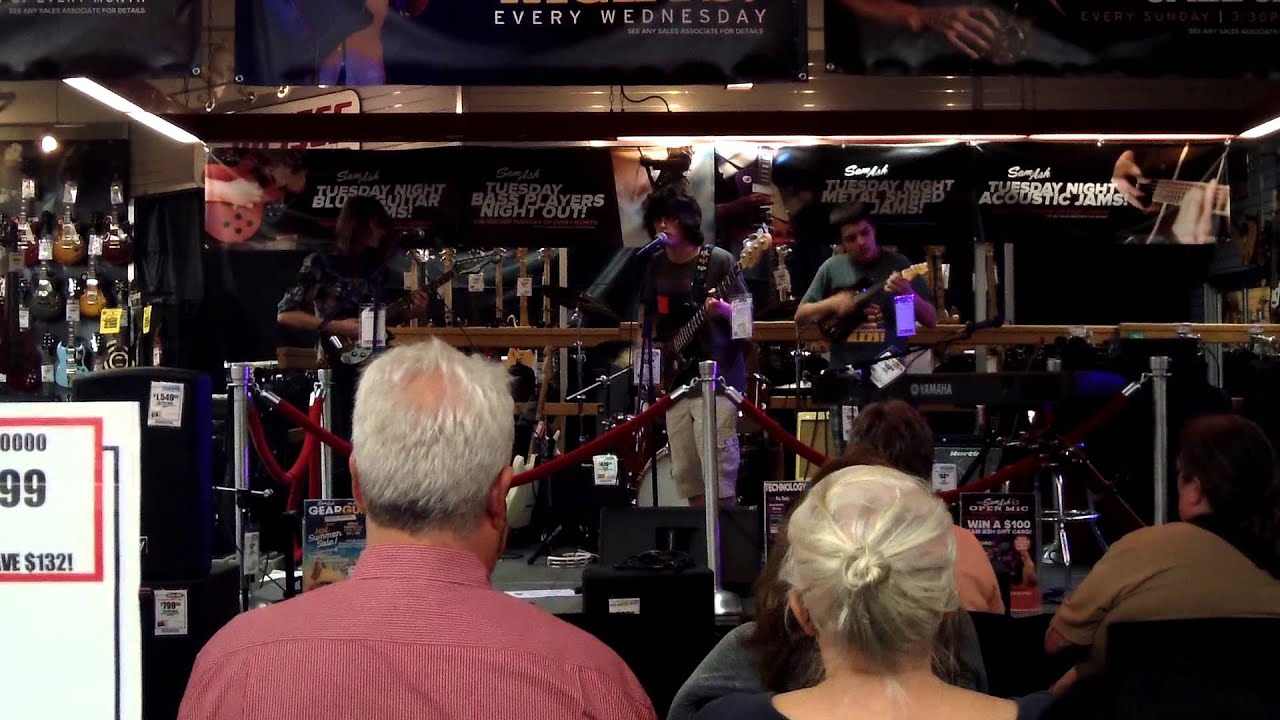 Strange Land- Ocean Man (Live)