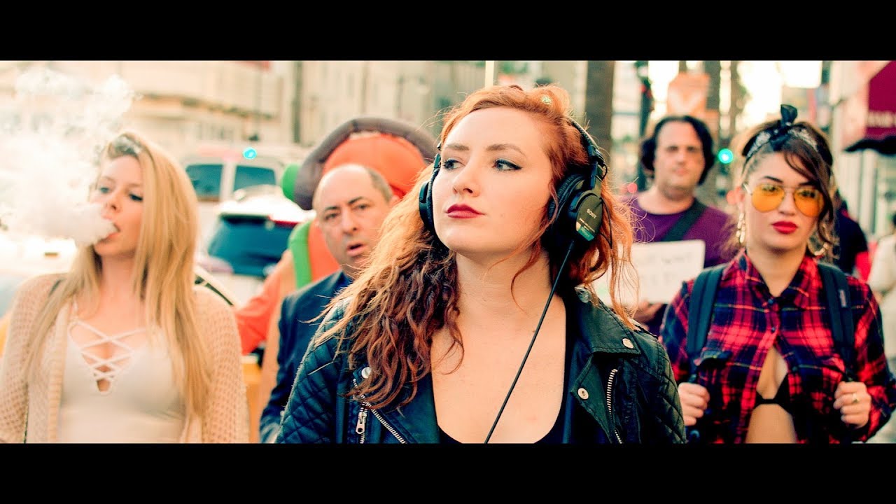 DEVMO - Hollywood (Official Music Video)