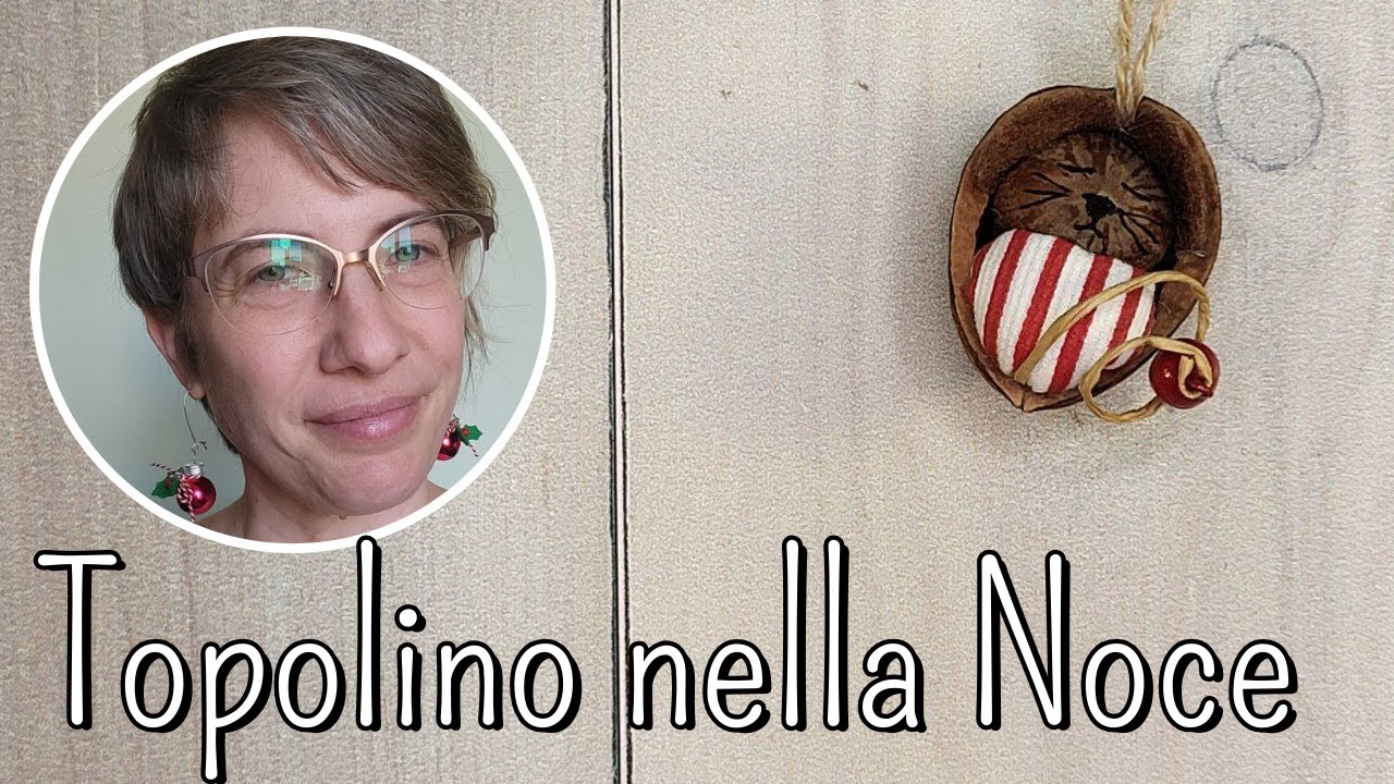 Il Topolino Addormentato nella Noce