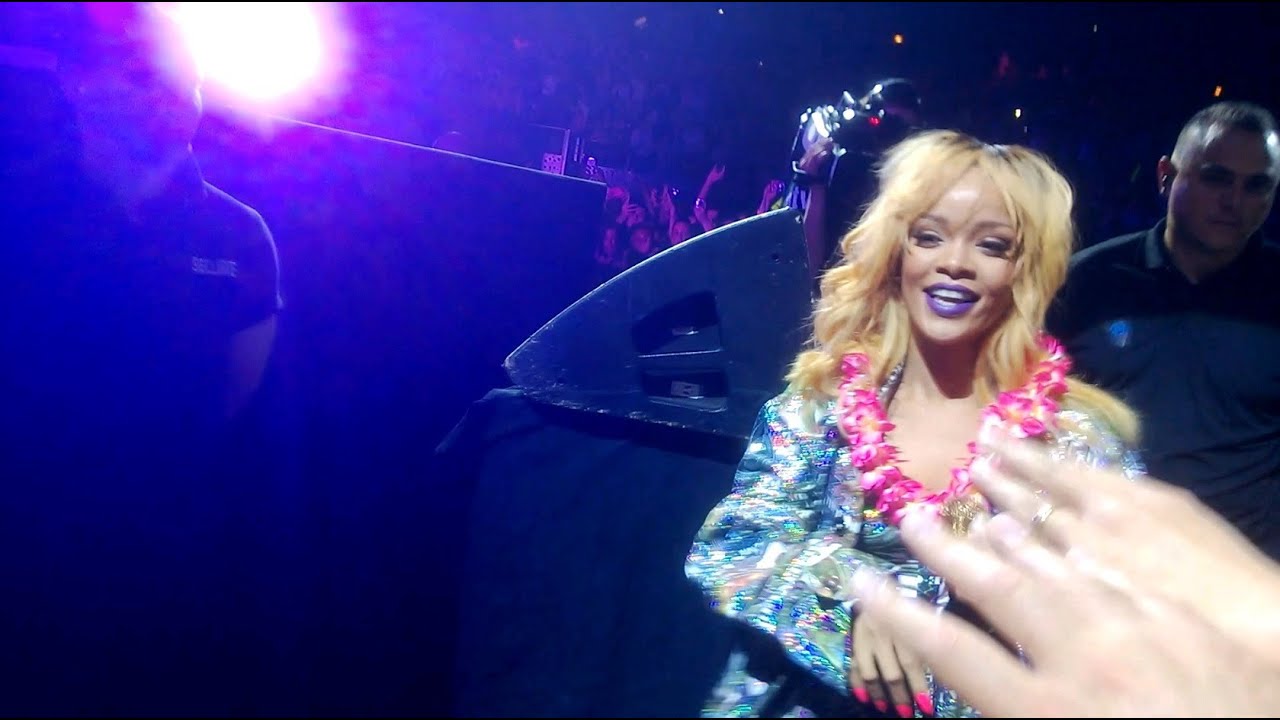 Rihanna Diamonds World Tour Montpellier 34 Minutes Final Cut
