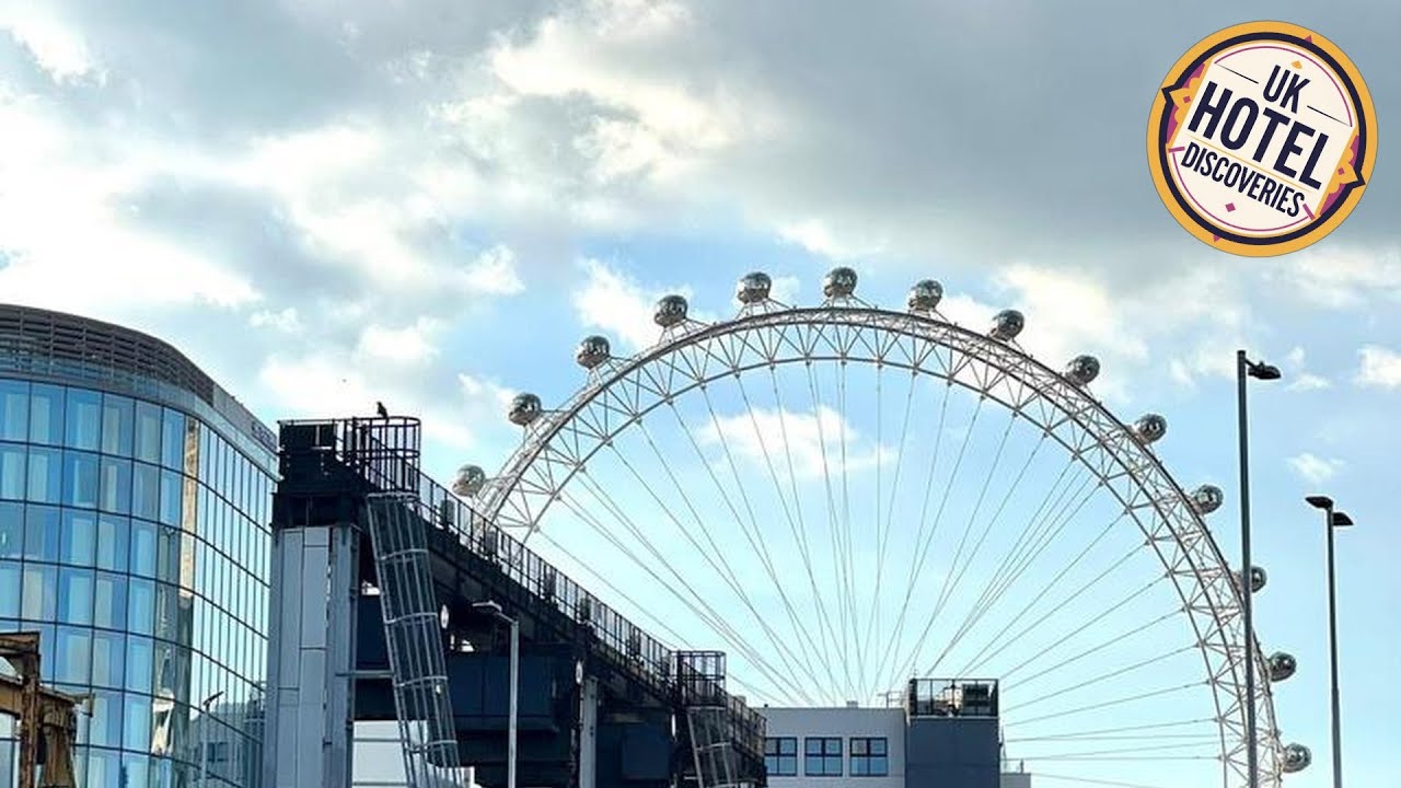 Spacious 2Bed/2Bath Flat next to London Eye | London, United Kingdom | Hotel Review ⭐
