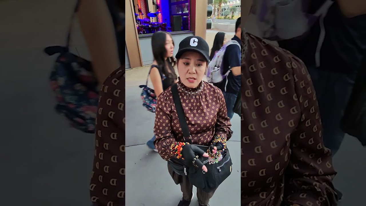 Pranking Scammer With Fake Money
