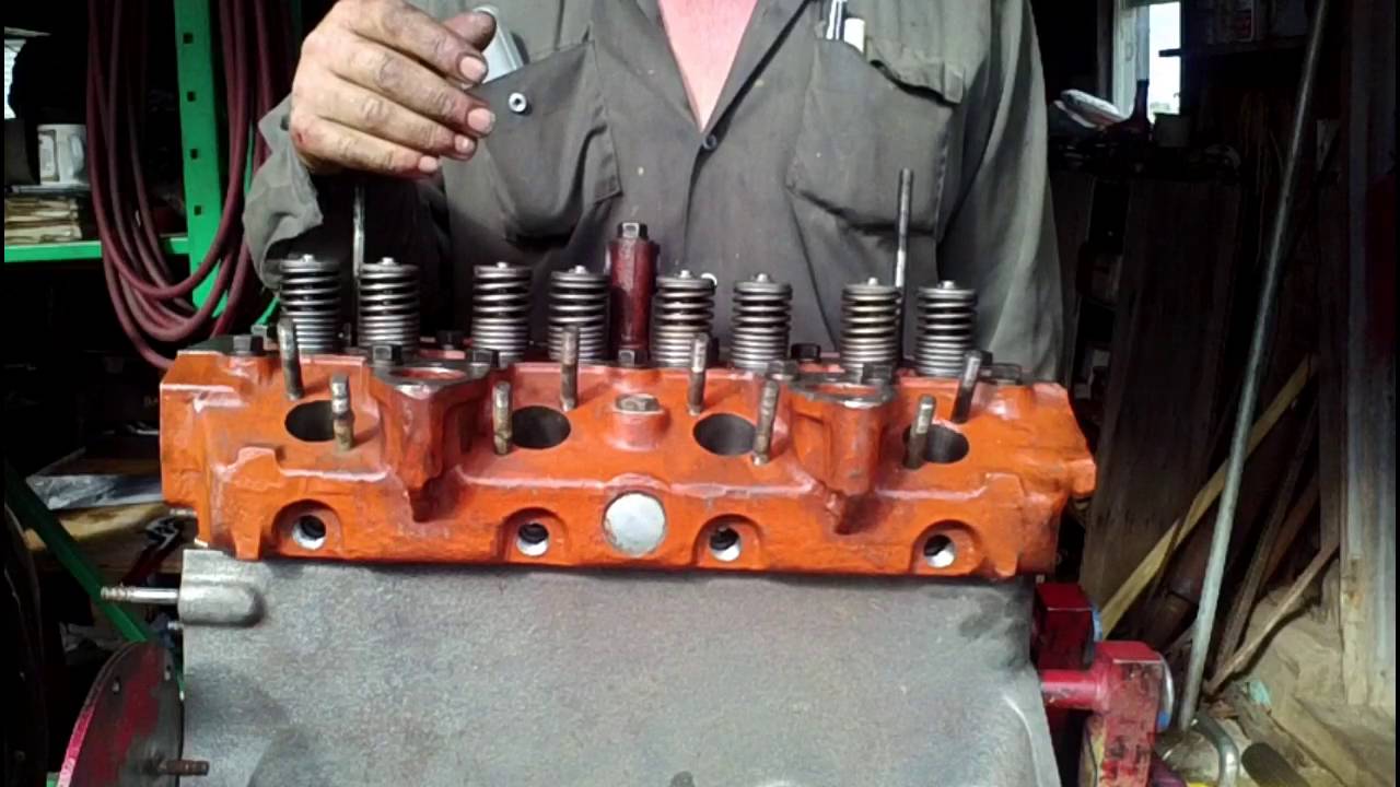 IH444 Engine Rebuild part 6, cylinder head and rocker arms.