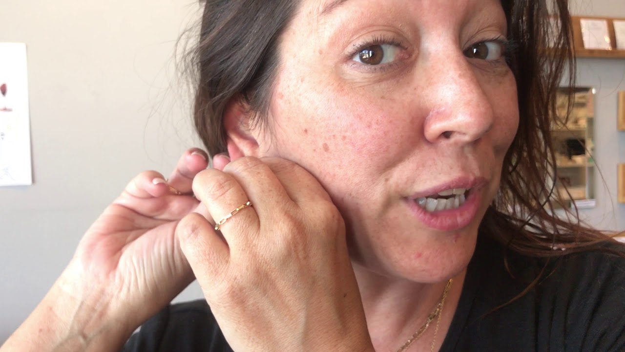 How to wear threader earrings