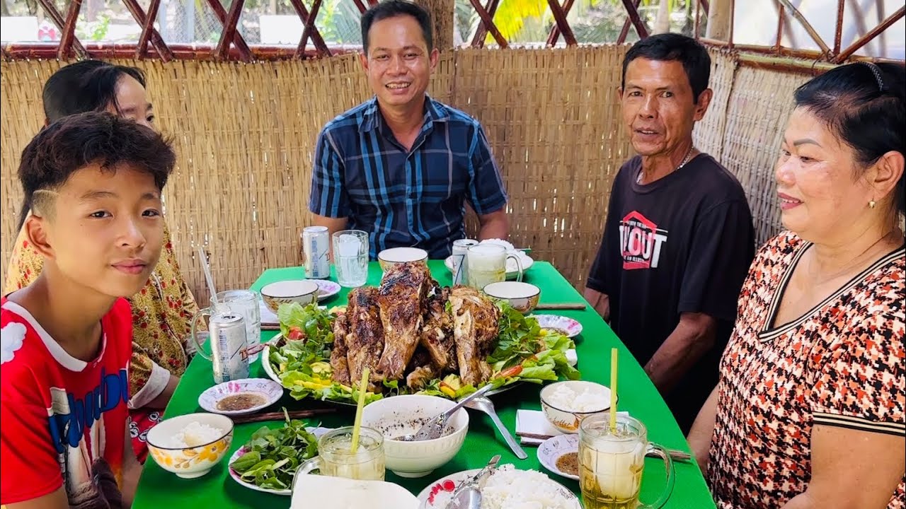 Má Heo Nướng Nguyên Tảng Thơm Ngon Ăn Cho Đã Thèm /at6n