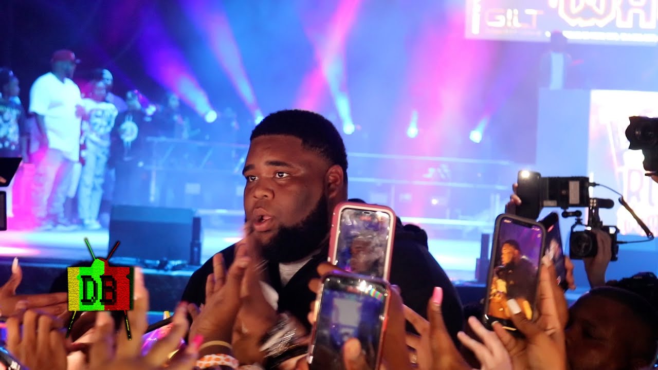 Rod Wave Performs "Street Runner" Live At The Orlando Amphitheater 07/03/2021 ( Full Set )