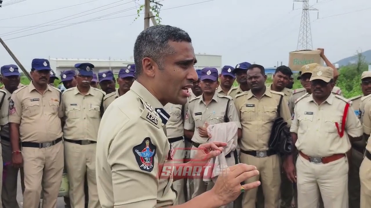 *ప్రజలకు సేవ చేయడమే మన పని...! DIG Vishal Gunni IPS Sir.. #police #ipsvishalgunni #smartphone #appol