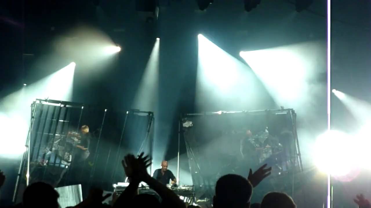 Vitalic - Anatoles / Flashmob (intro) (live @ Pukkelpop 2009)