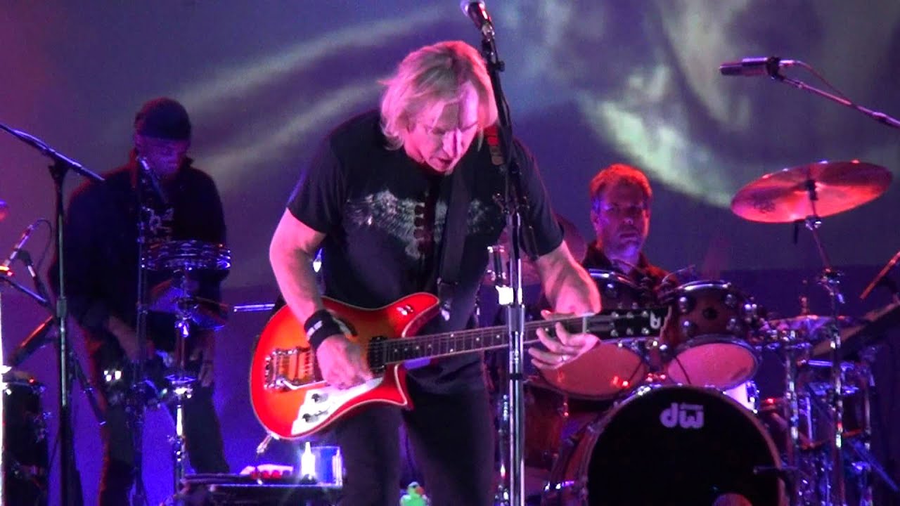 Life's Been Good - Joe Walsh - Live - 8/11/2012