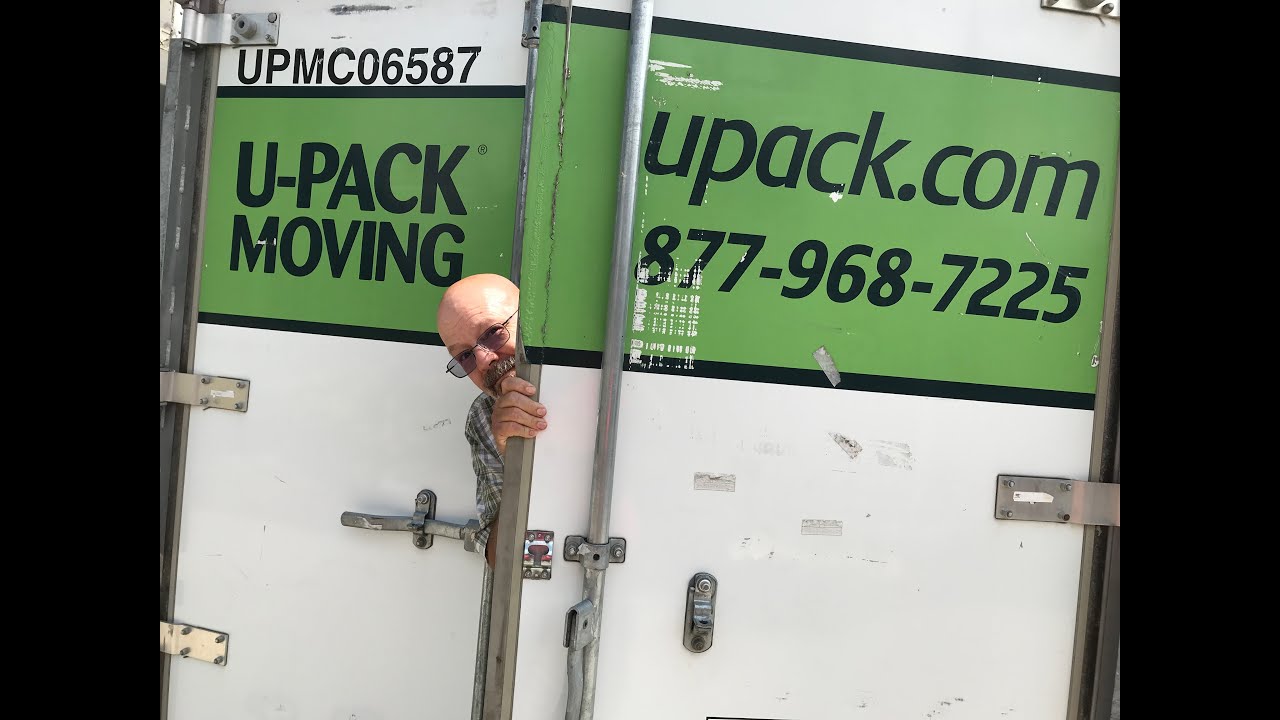 Moving with U-Pack part 1:  The Delivery  of the Cubes.