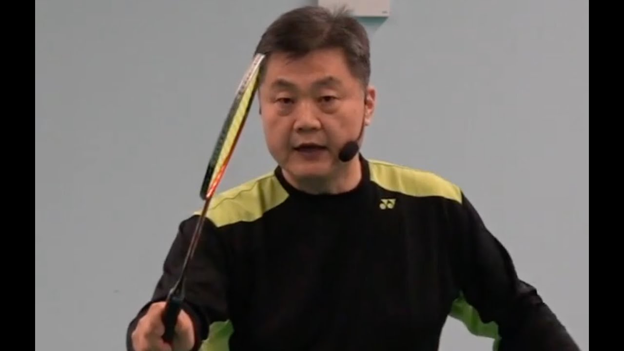 Badminton All about Right Grip Lesson 2  How to change grip to forehand or backhand grip?
