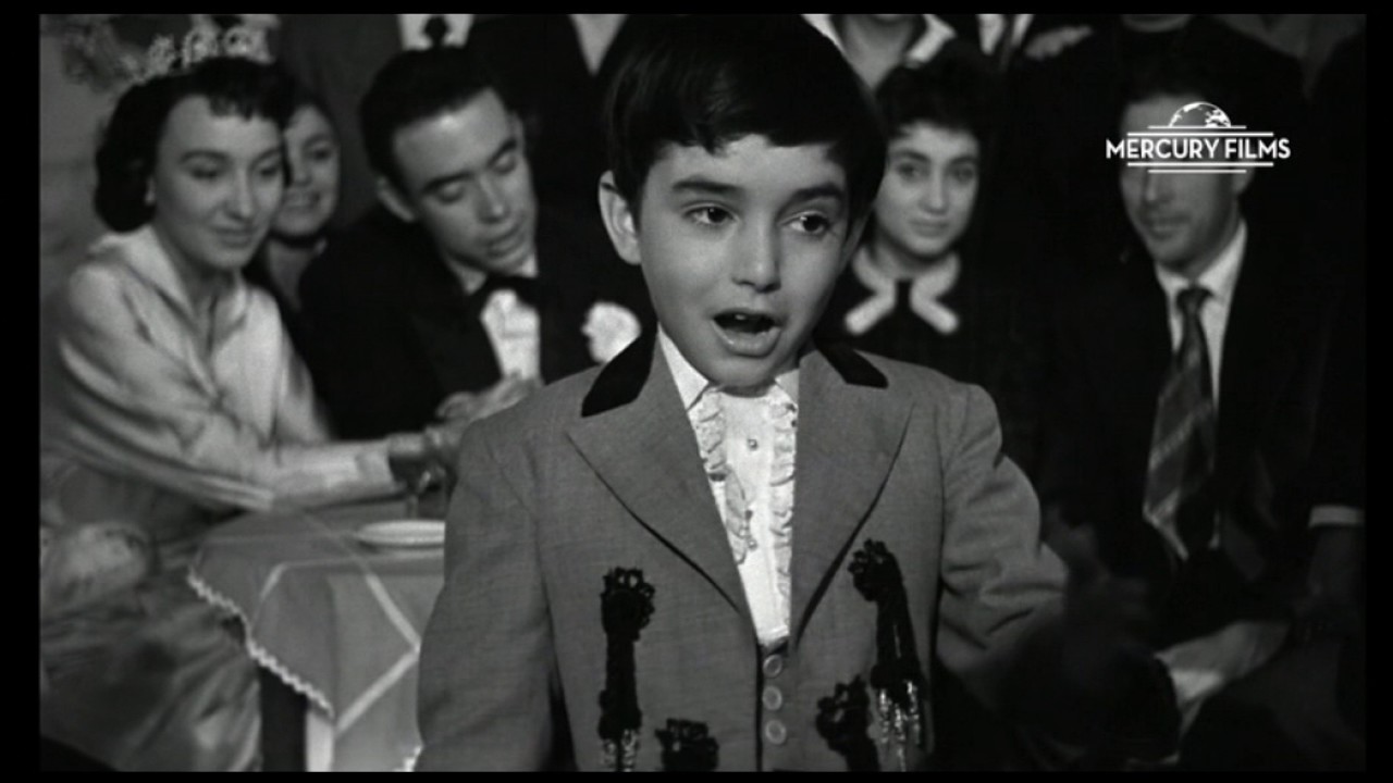 Joselito en EL PEQUEÑO RUISEÑOR  canta 