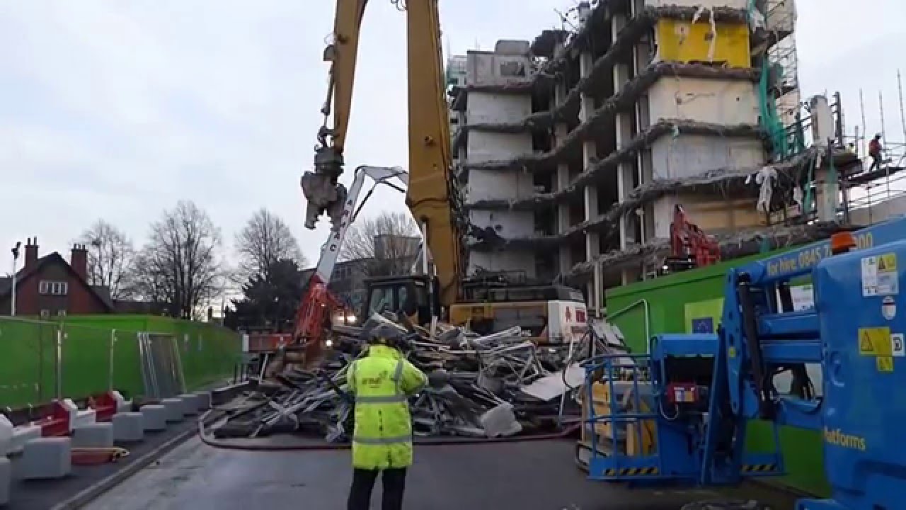 2016.01.16 Demolition near Coventry Railway Station UK  06