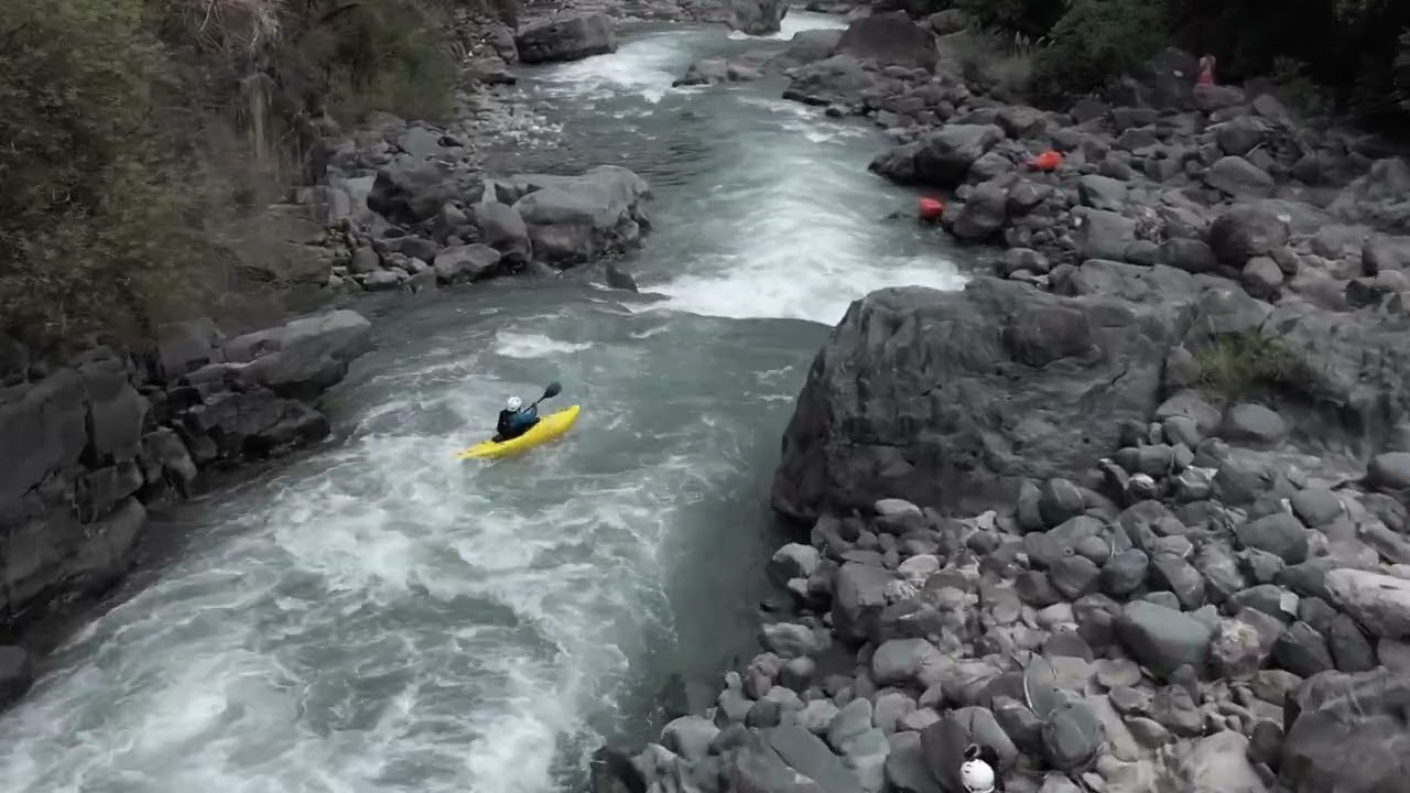 kayaking west china near tiger leaping gorge