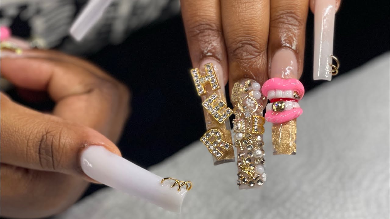 Gold & White Freestyle w/ 3D Lips 👄/ WMW #nailart #nails #3d #naildesign #freestyle