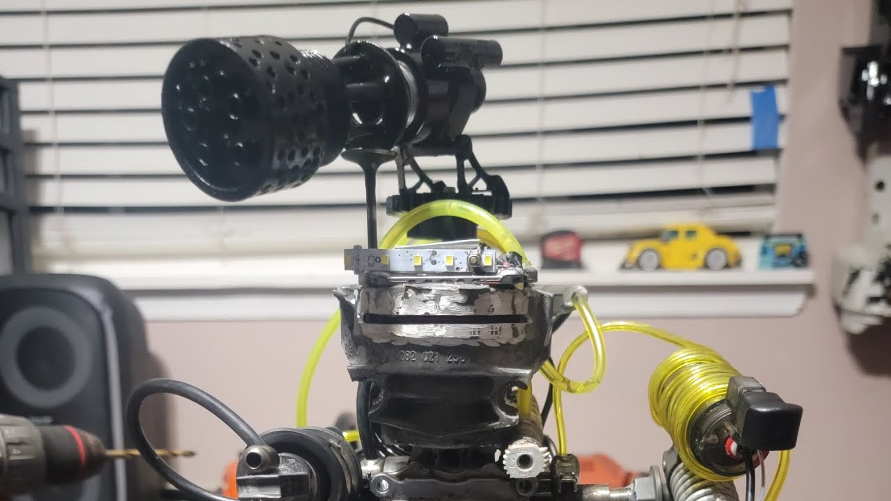 Robot design. Made out of broken motors and some other stuff 