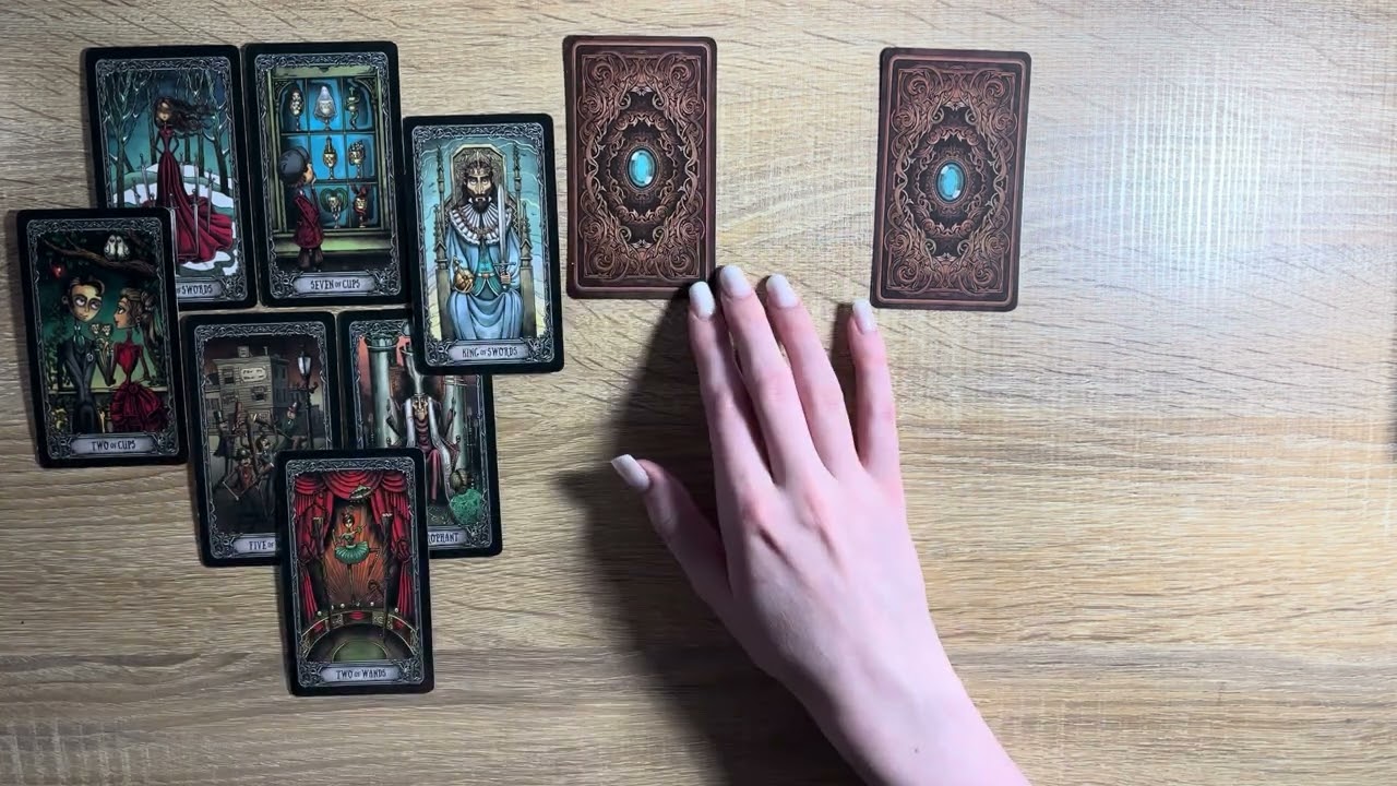 КТО ЖЕ ОН? 👀 • мужчина на пороге