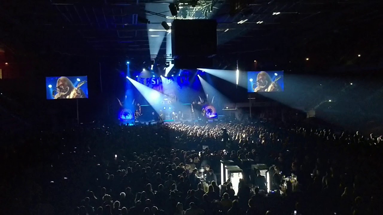 Beast In Black - Beast In Black ending live at Helsingin jäähalli 13.12.2019