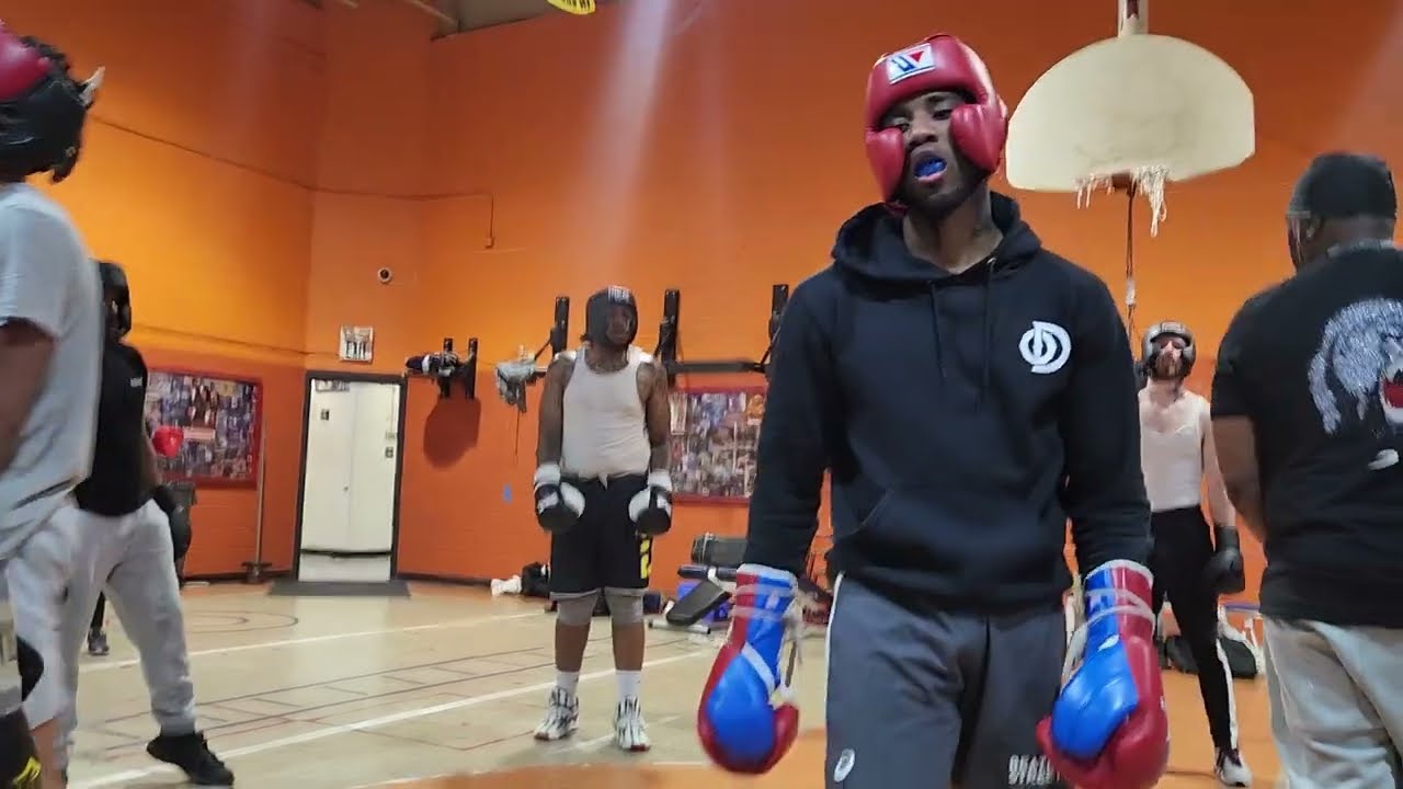 Gladiator School: Amateur Boxers Go Toe-to-toe! SPAR WARS