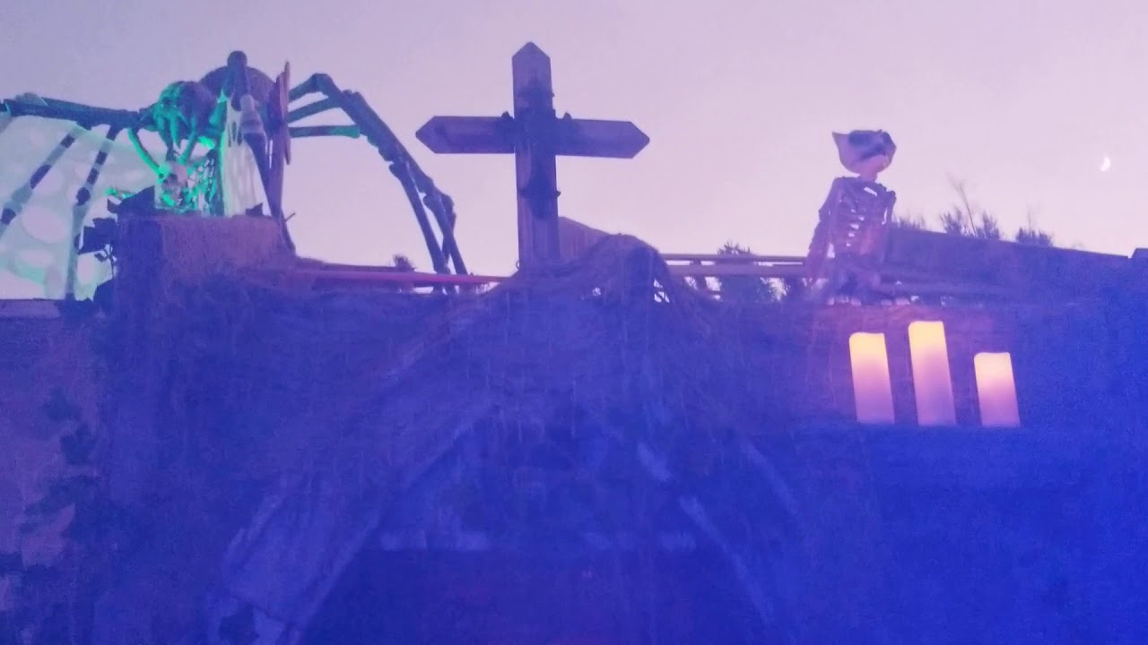 Forbidden Woods Cemetery home haunted house 2019
