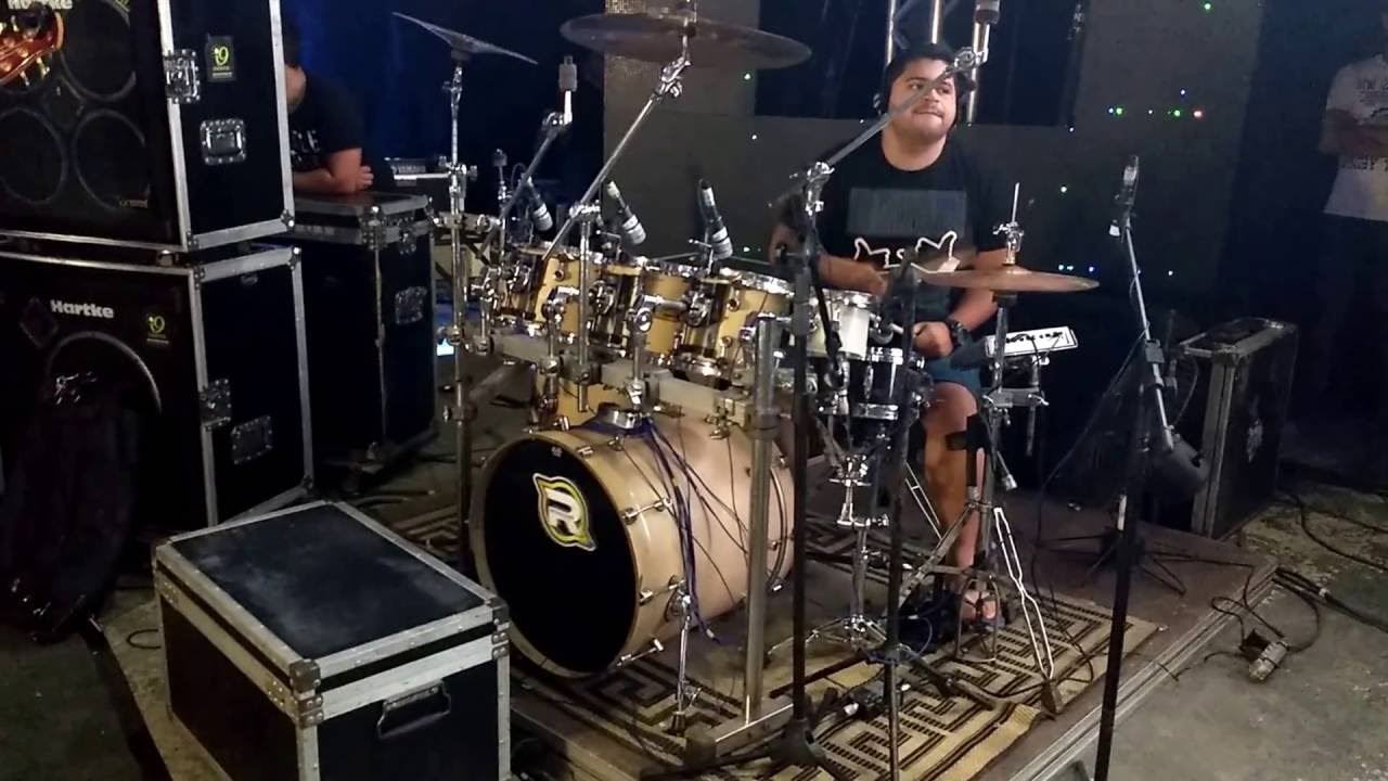 SAPAO BATERA PASSANDO O SOM