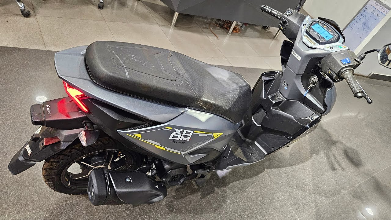 2025 Hero XOOM 110cc Combat Edition Review - On Road Price & Features | Mileage