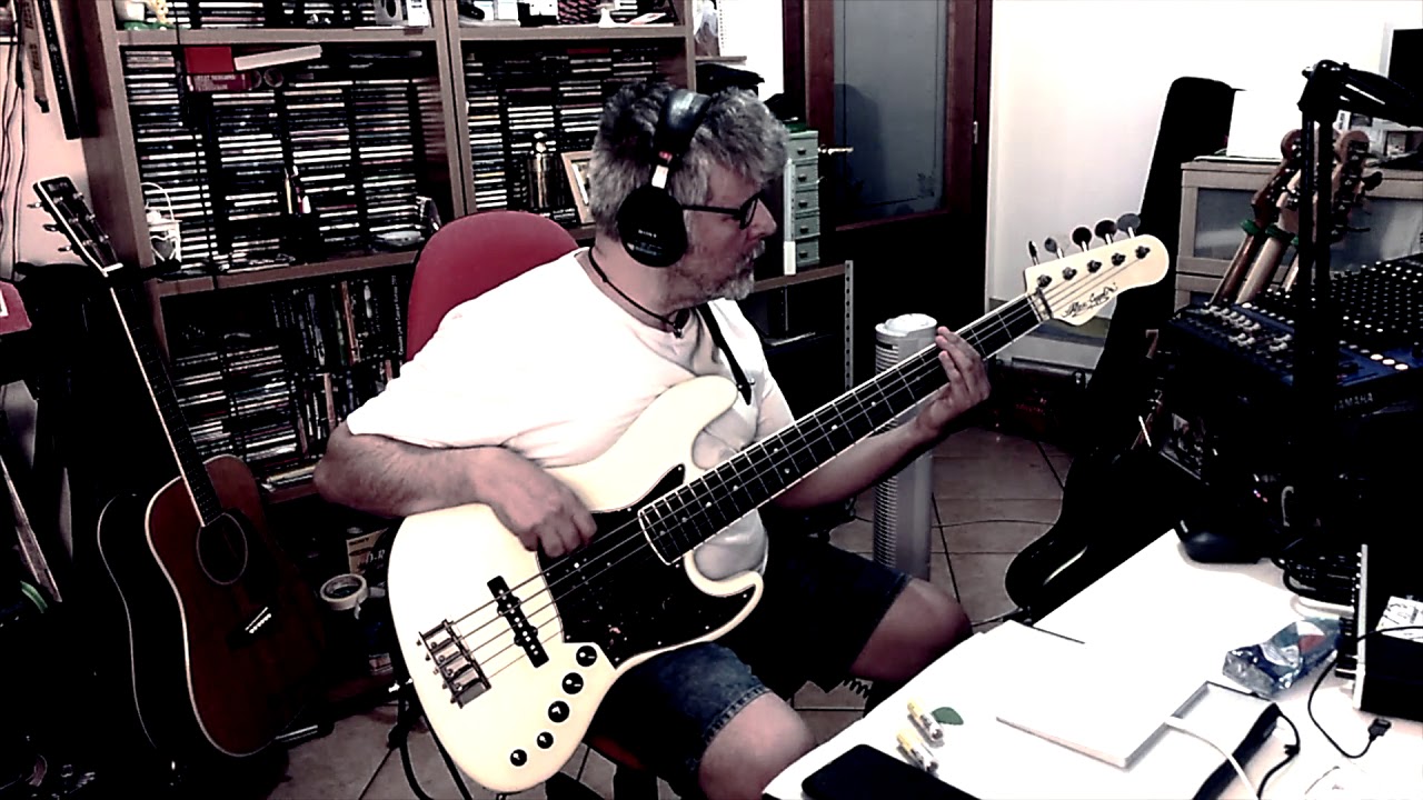 A lei by Anna Oxa (personal bass cover) by Rino Conteduca with Alleva Coppolo LG5 Supreme