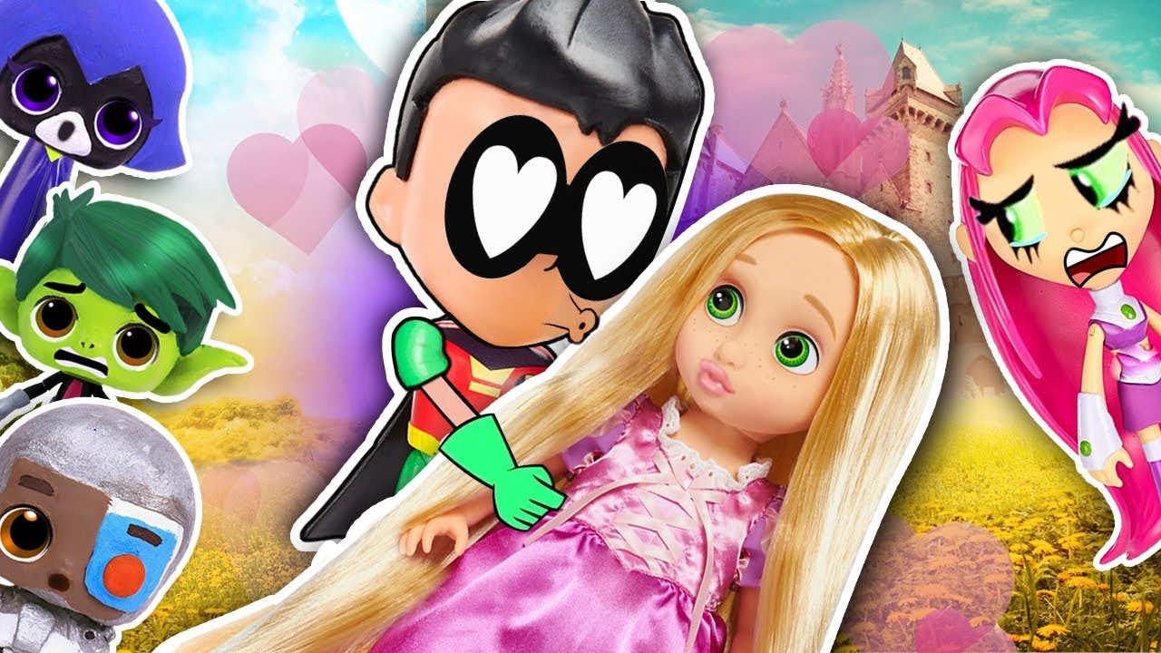 ❤️ PRIMER BESO de RAPUNZEL y ROBIN 😱 TEEN TITANS GO - Juguetes Fantásticos