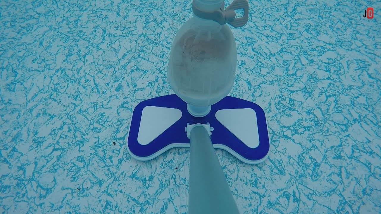 Odkurzanie dna basenu - Vacuuming the pool - Bestway 58234