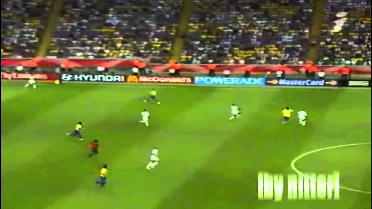 Ronaldinho vs France