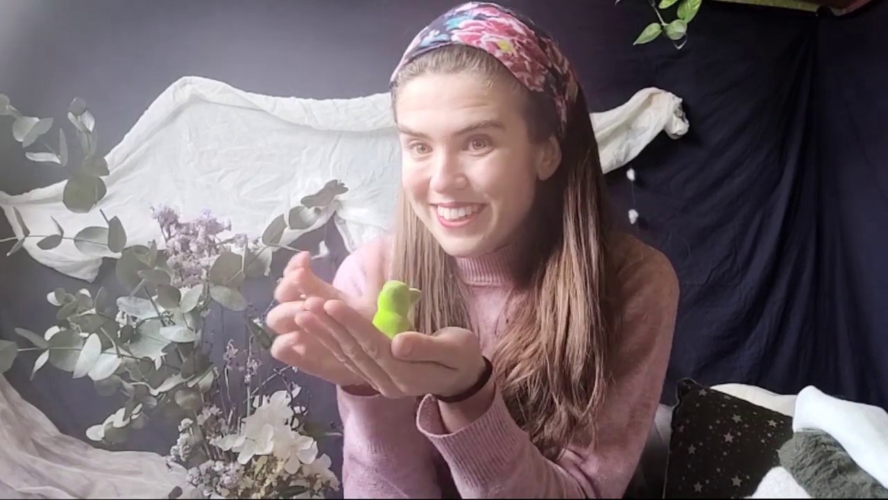 Creación de un BOSQUE EN CASA y cuento CÓMO LA NIEVE RECIBIÓ SU COLOR