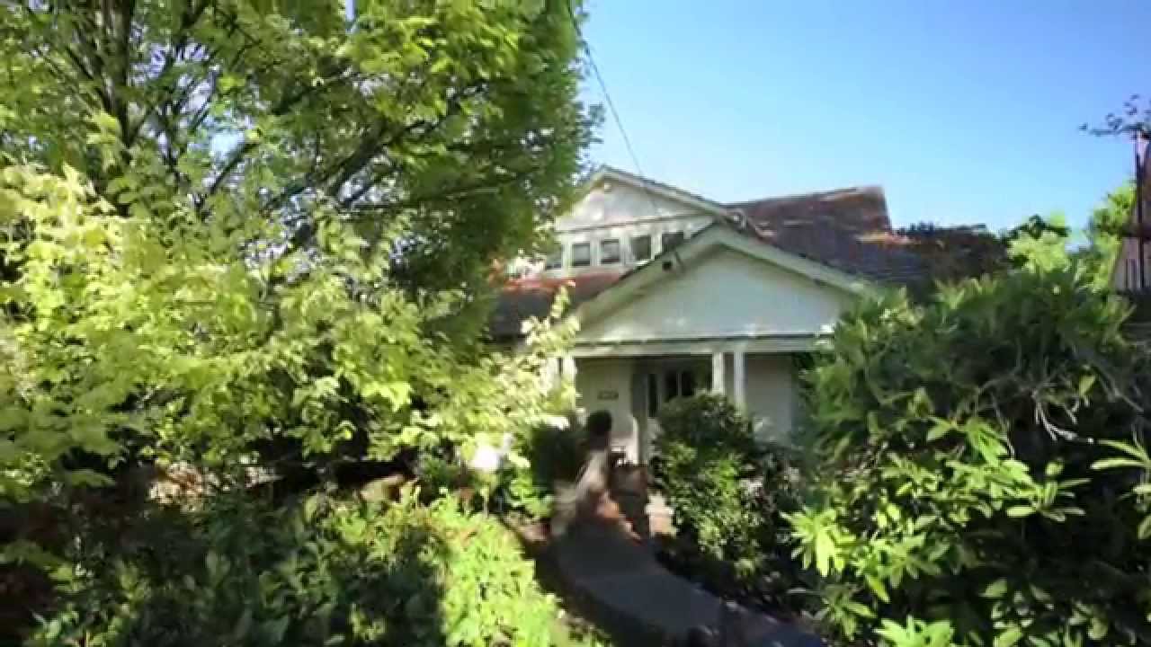 Marshall White: 22 Pembroke Street Surrey Hills