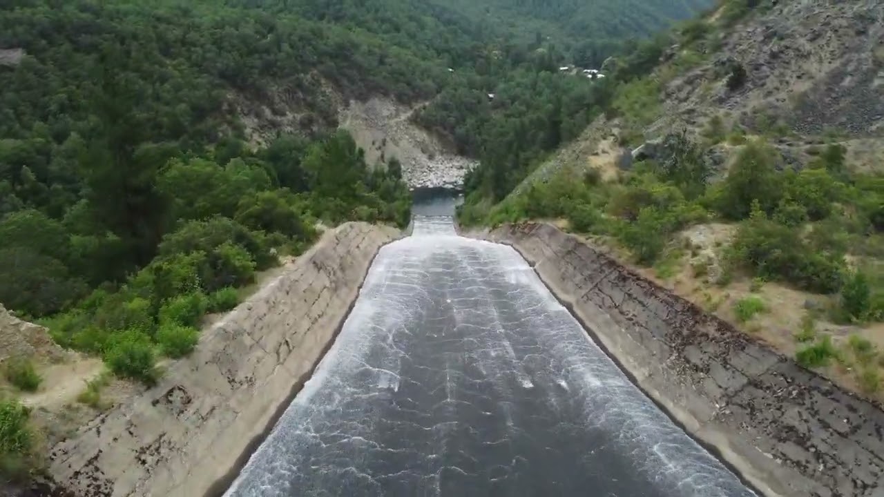 Embalse Bullileo, Parral, Región del Maule, Chile
