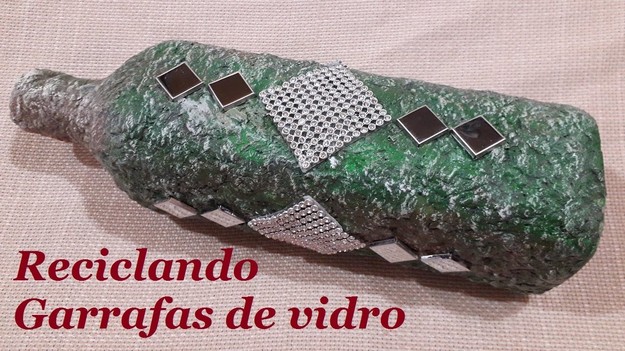 GARRAFA DECORADA COM PAPEL MACHÊ - RECICLANDO GARRAFAS DE VIDRO - @luci buzo