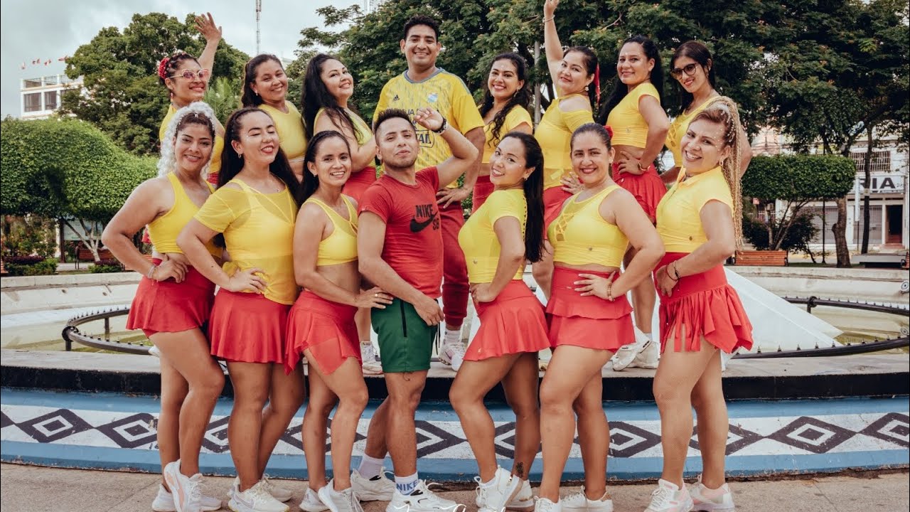 Remix / La Reina De La Cumbia / A Las Puertas Al Cielo / COREOGRAFIA /JONILAU