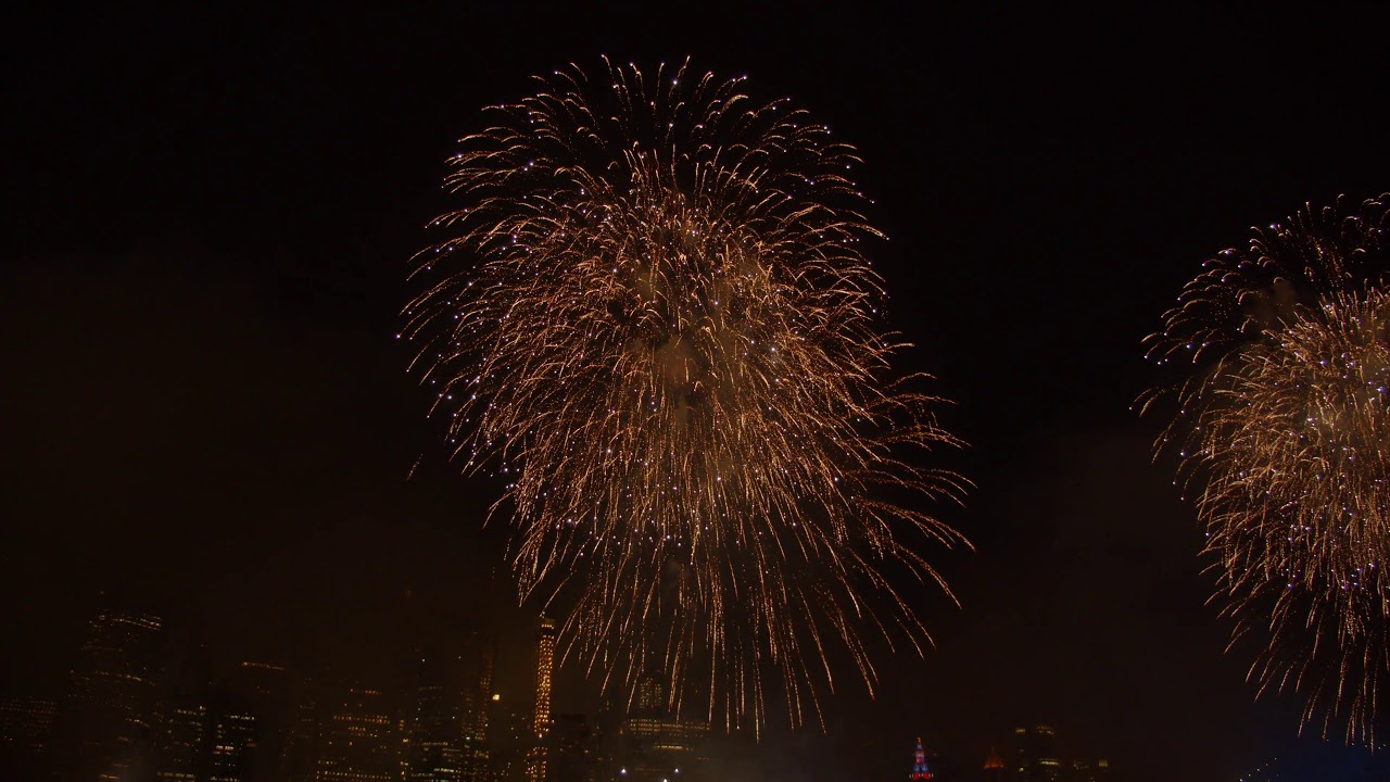 Macys NYC Fireworks July 4, 2019 - Complete - Shot in 4K 60fps - Blackmagic Cinema Camera