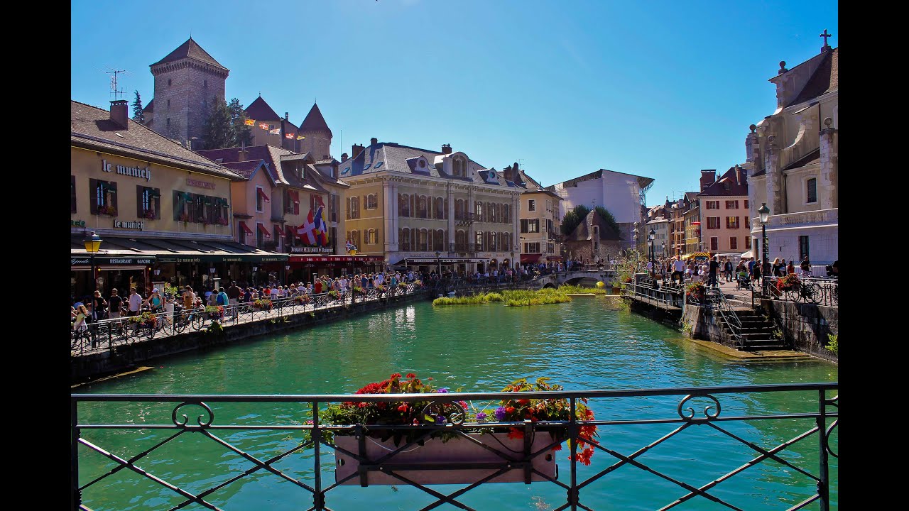 Sortir en Vidéos vous propose de découvrir la ville de Annecy - 2016