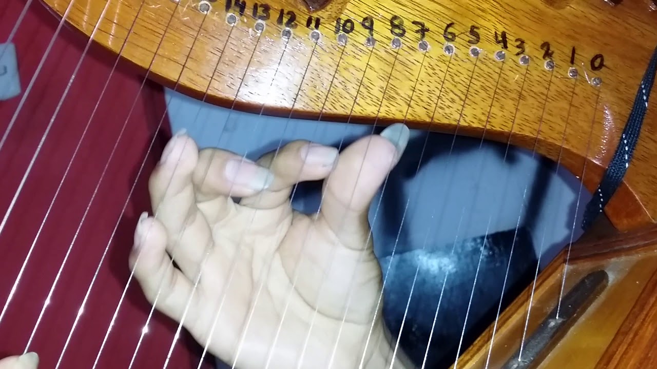 CLASES DE ARPA. Aprendiendo a tocar.  Te crees divino. Alicia delgado