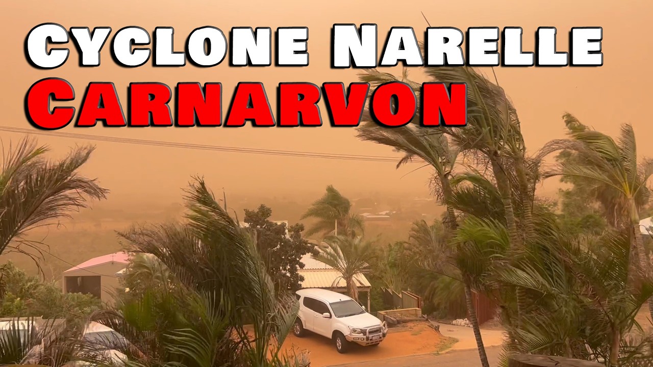 Cyclone Narelle heads to Carnarvon, WA