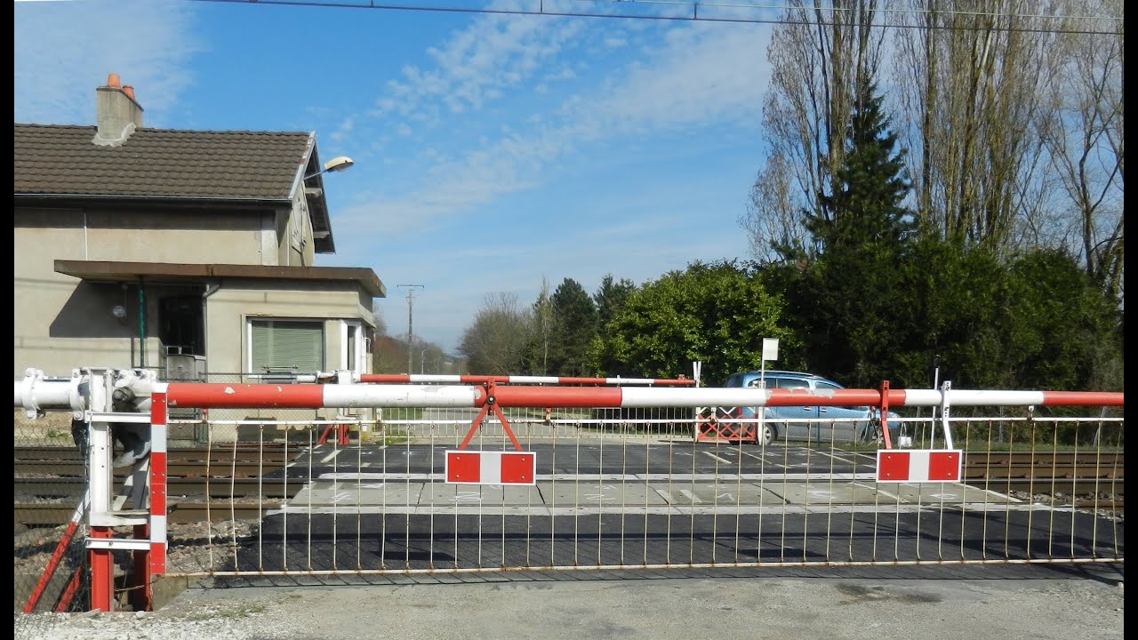 PASSAGE A NIVEAU MANUEL GARDE (PLM)
