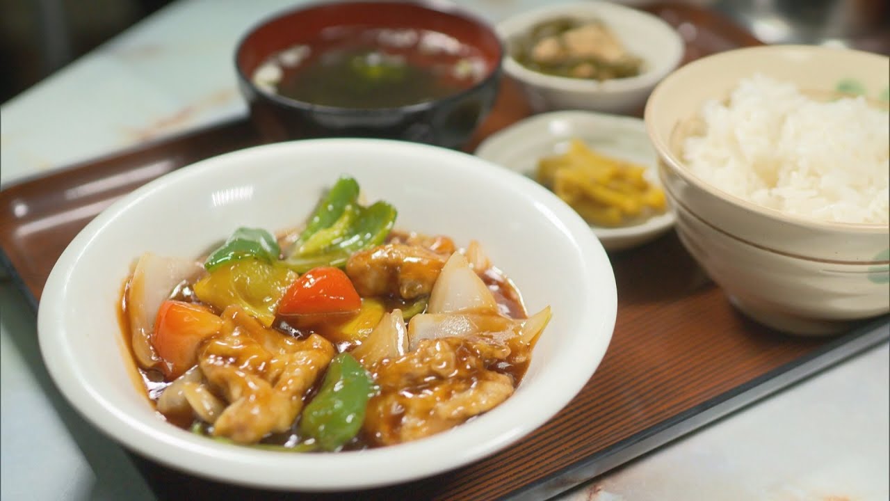 町のいっぴん屋 「町中華！彩り豊かな酢豚定食」 八戸市 中華 紅園