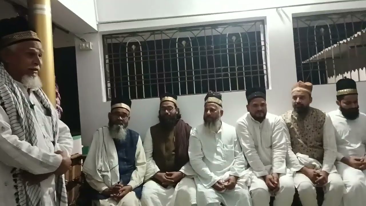 Tamanna dard dil ki ho to kar khidmat fakiron ki