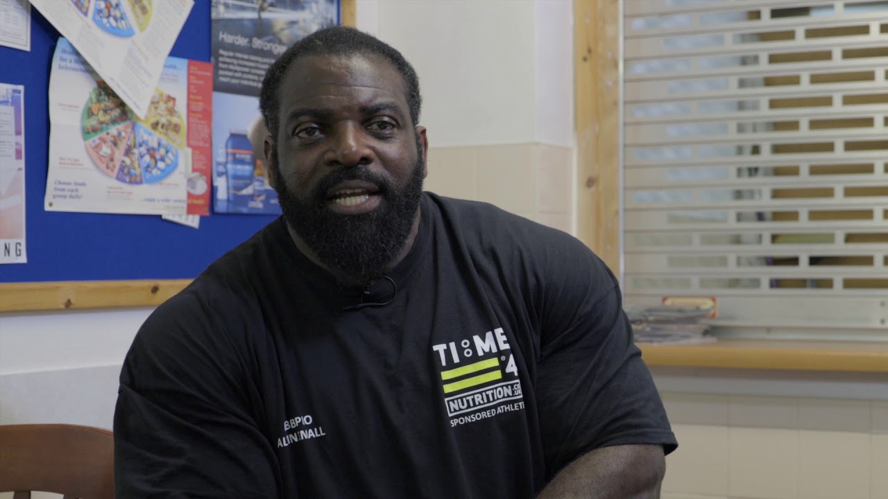 Time 4 Nutrition Sponsored IFBB Pro Bodybuilder Alvin Small - Training Arms At Cinderhill Gym