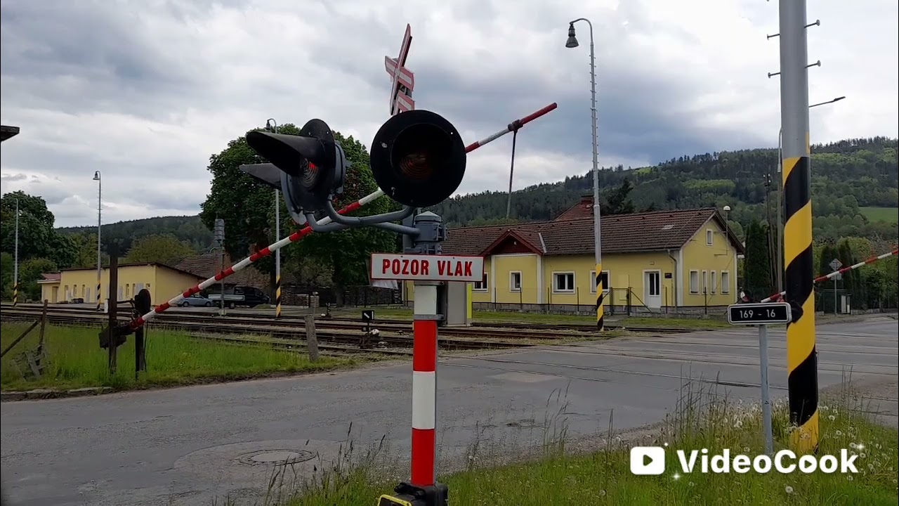 železniční přejezd mechanické závory + SSSR Sušice czech railway crossing 2025.