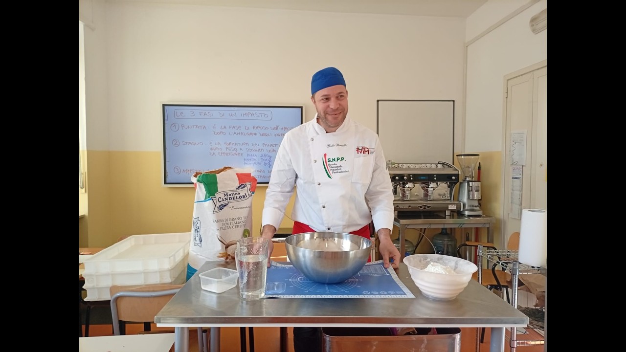 Impasto pizza passo passo: puntata, staglio e appretto | Prof. Chef Giulio Borriello