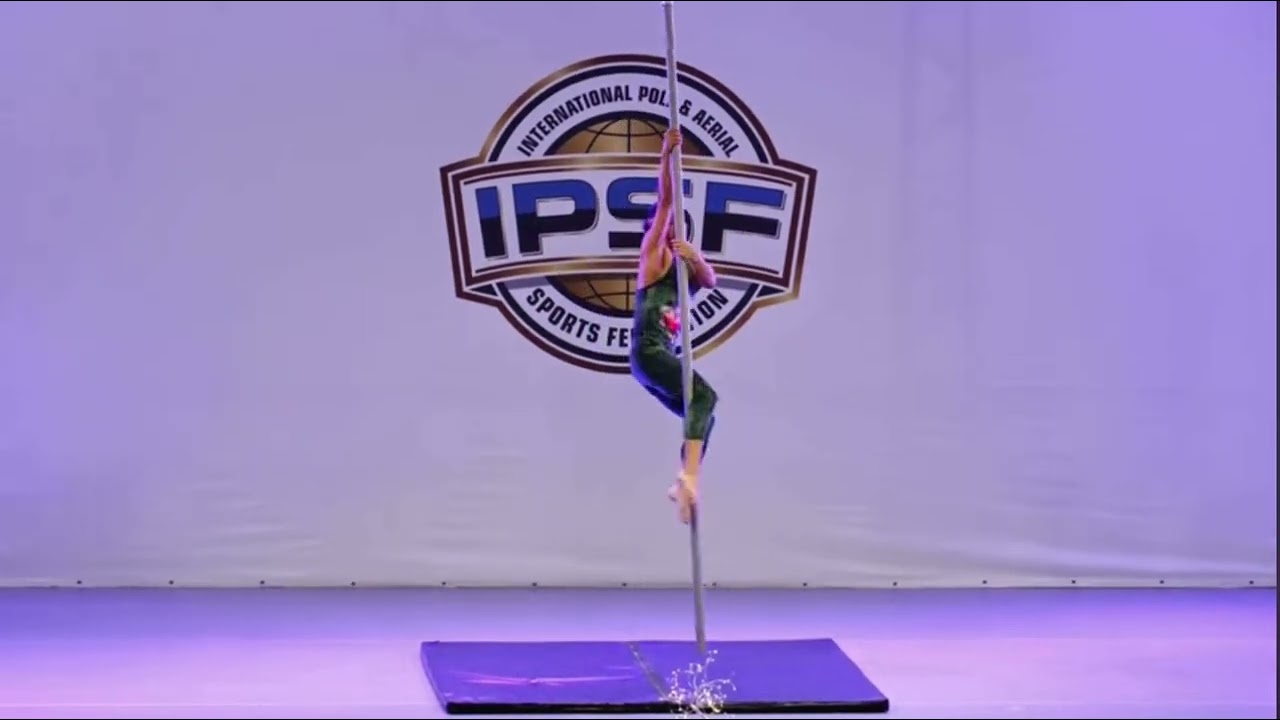 Artistic Aerial Pole Winner 🥇- Maru Plaza